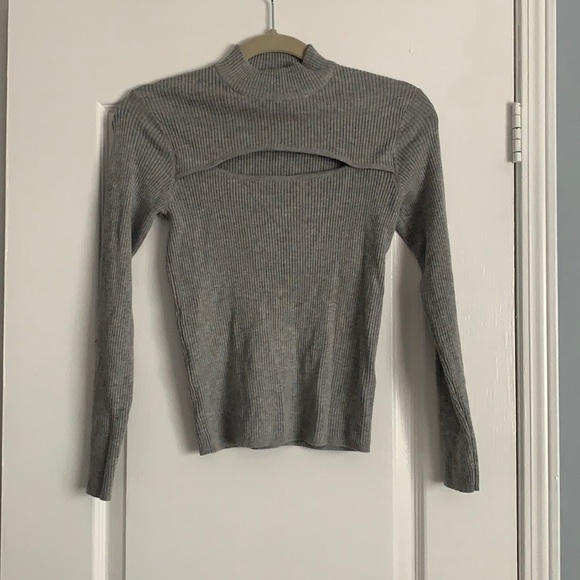 H&M cutout mock neck sweater - Picture 1 of 2